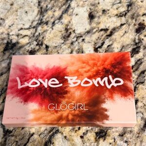 Love Bomb Eyeshadow Palette - Red and Brown
